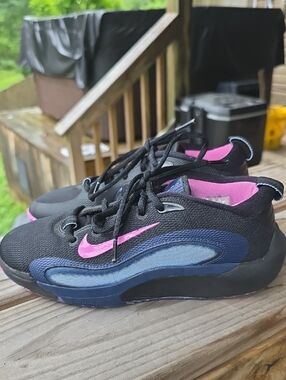 Nike Kids Black, Pink & Blue Lightweight Sneakers